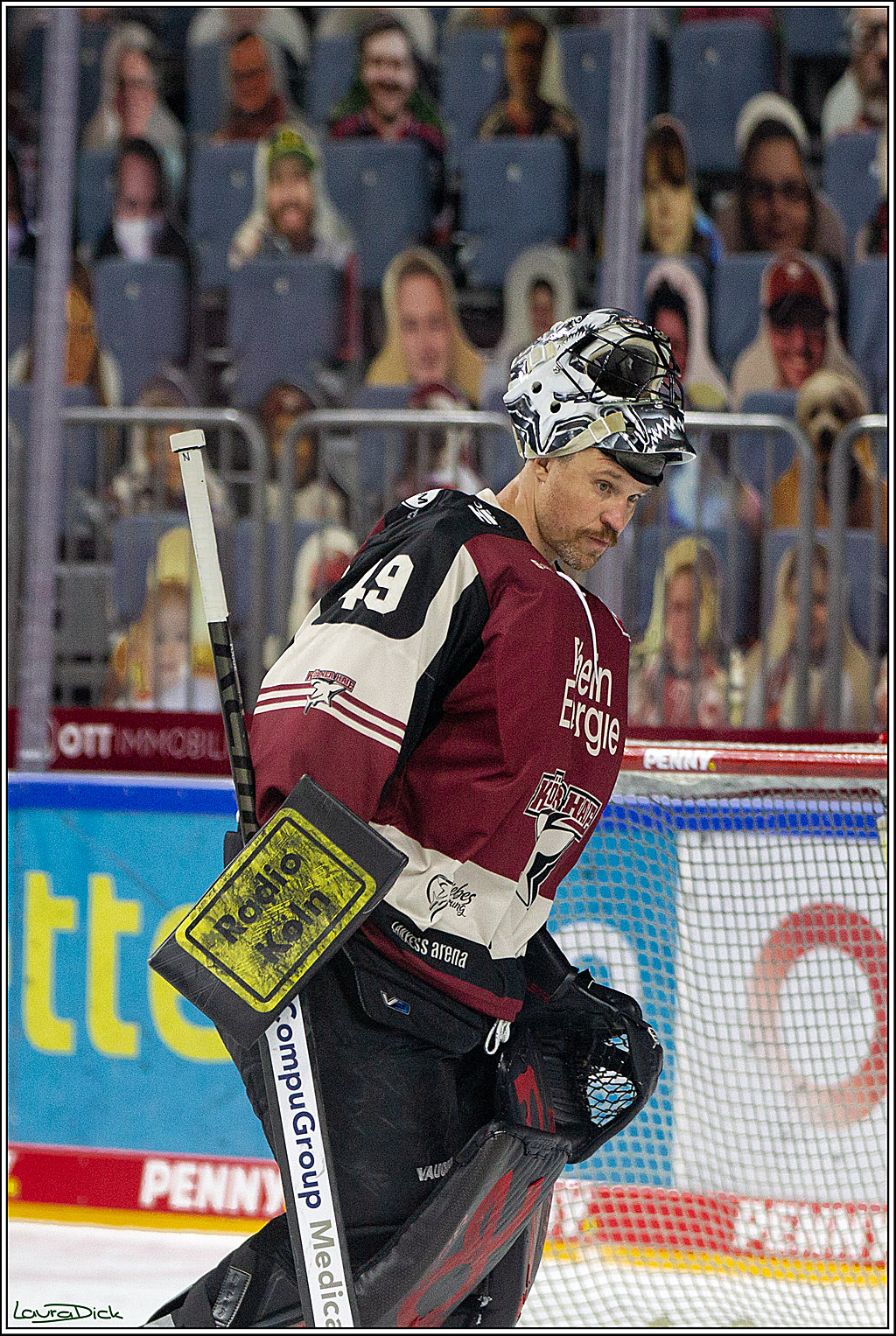 PENNY DEL;  Koelner Haie - Straubing Tigers; Koeln, 14.04.2021